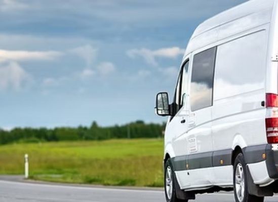 Furgone per distribuzione locale